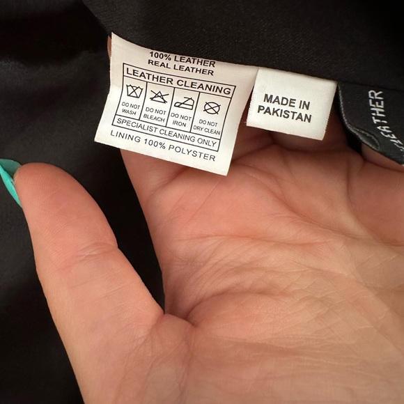 Red biker leather jacket - Picture 9 of 9